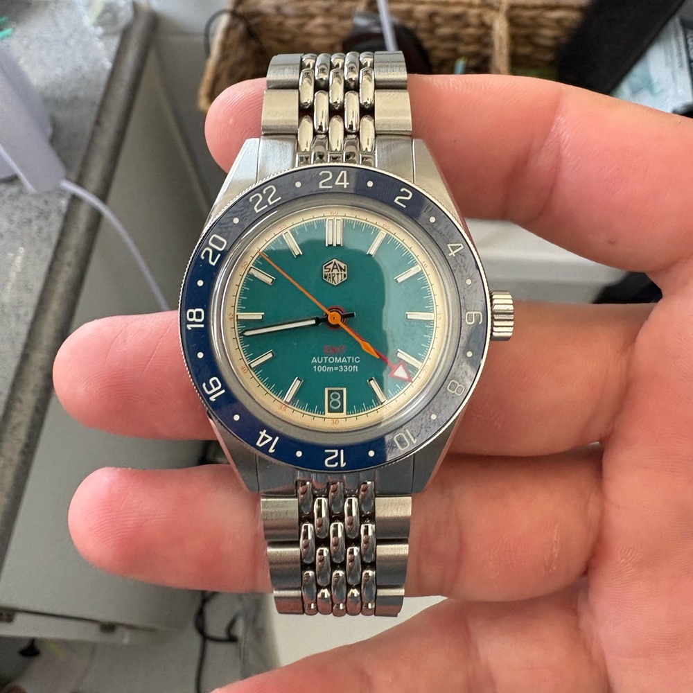 San Martin - Automatic Dive Watch with Blue Dial - Like New with Case